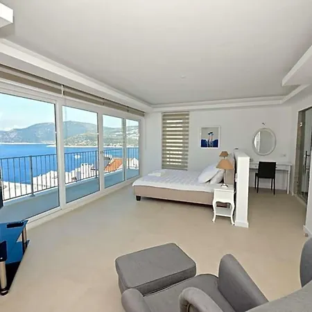 فيلة Sleeps 8 Pool Air Con Wifi *