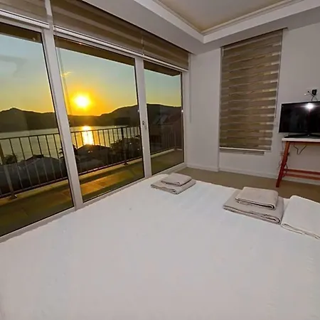Sleeps 8 Pool Air Con Wifi فيلة *