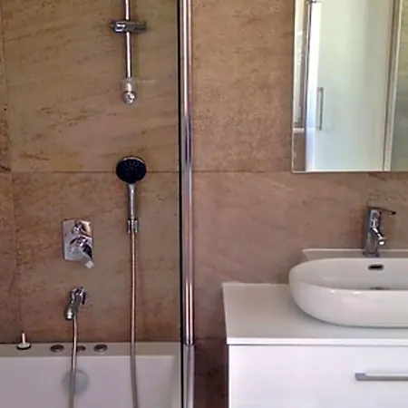 فيلة Sleeps 8 Pool Air Con Wifi