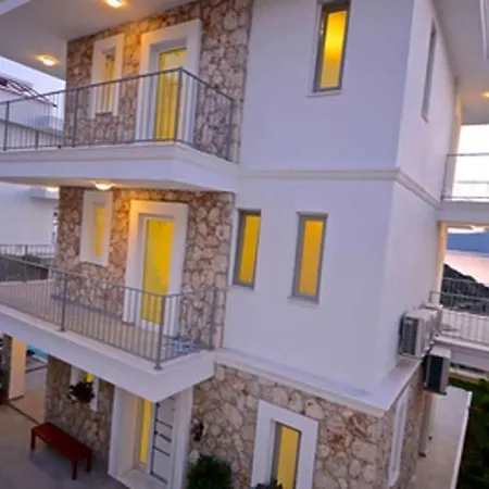 Sleeps 8 Pool Air Con Wifi * كالكان