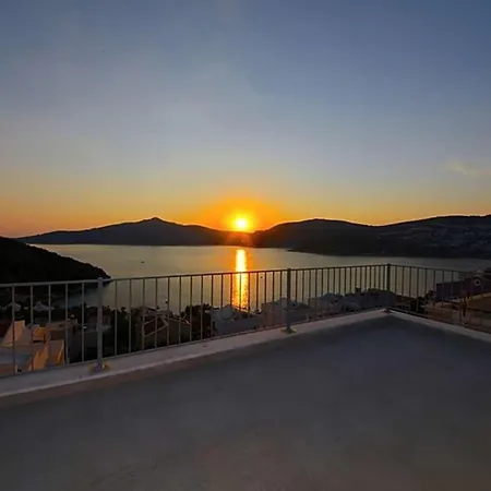 Sleeps 8 Pool Air Con Wifi Villa Kalkan